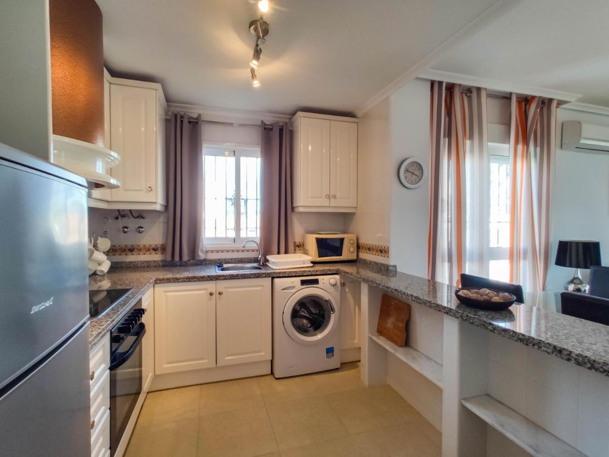 Villamartin 2 Bed 2 Bath Holiday Apartment Campoamor Kültér fotó